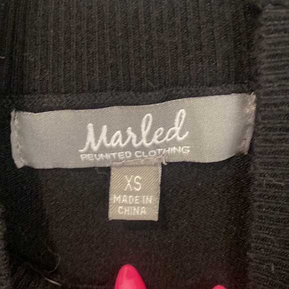 Super soft black mock neck, light weight sweater - Picture 3 of 3